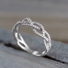 Load image into Gallery viewer, ✨ CZ Fancy Twist Ring