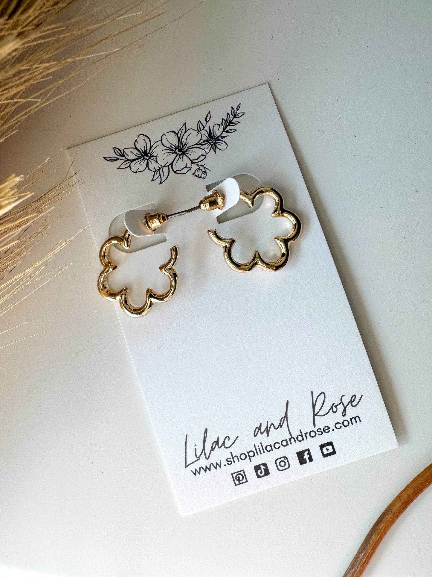 Wavy Wire Flower Hoop Earrings