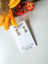 Load image into Gallery viewer, ✅ Spring Floral Earrings