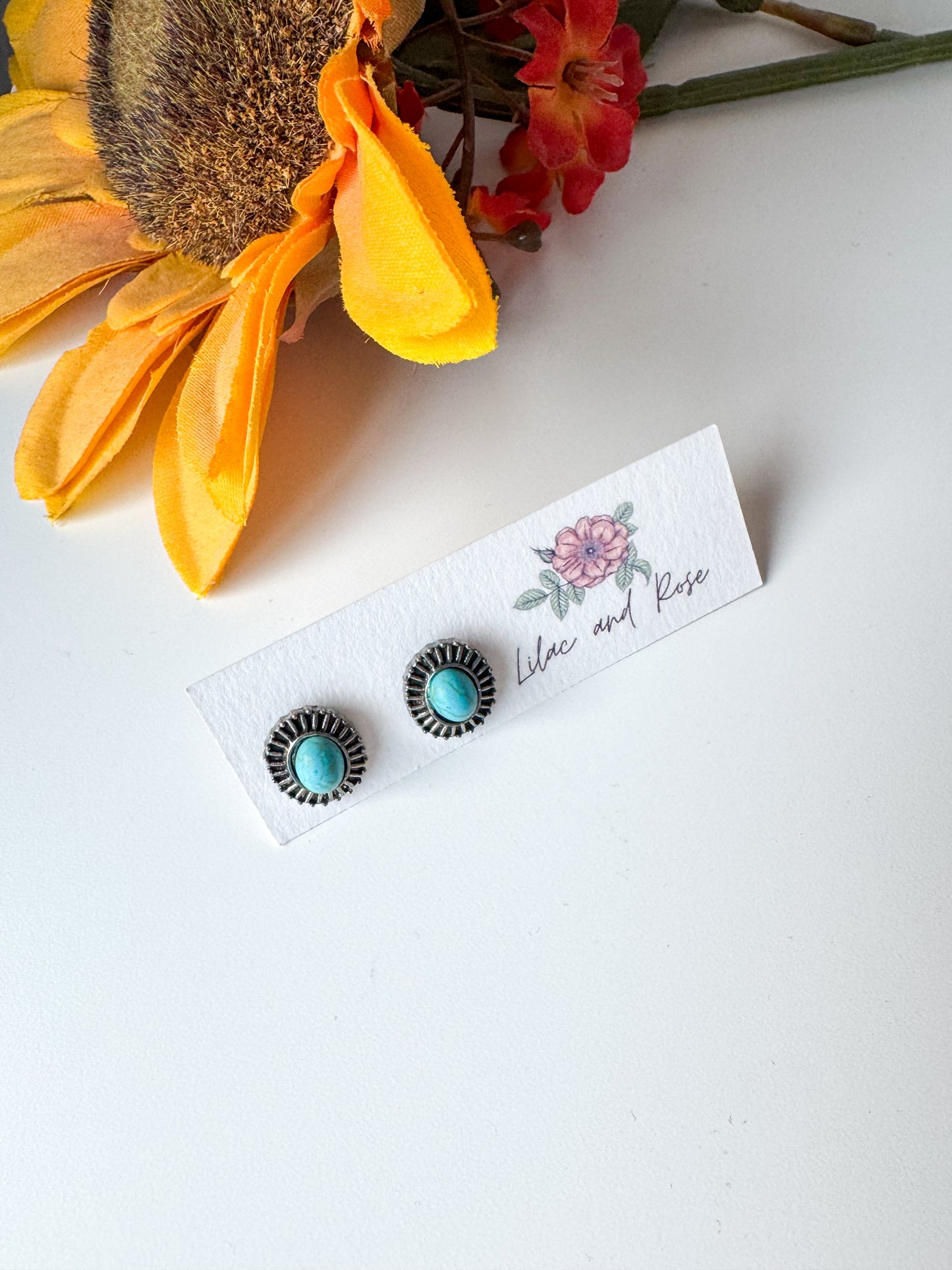 ✨ Oval Burst Outline Turquoise Studs