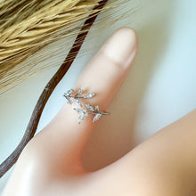 Load image into Gallery viewer, Dainty Studded Fern Open Band Ring – Nature-Inspired Adjustable Ring