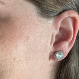 ✨ CZ Circle Stud Earrings – Modern Sparkle with Timeless Simplicity