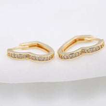 Load image into Gallery viewer, CZ Heart Huggies