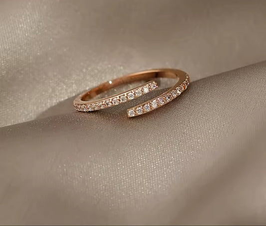 ✨ Adjustable CZ Minimalist Ring