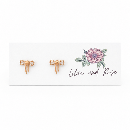✅ Ribbon Bow Stud Earrings – Sweet Detail with Timeless Charm