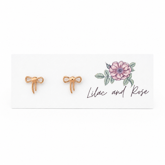 ✅ Ribbon Bow Stud Earrings – Sweet Detail with Timeless Charm
