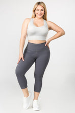 Load image into Gallery viewer, Buttery Soft Capri Activewear  Leggings
