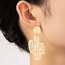 Load image into Gallery viewer, Hammered thin metal openwork cactus drop earrings
