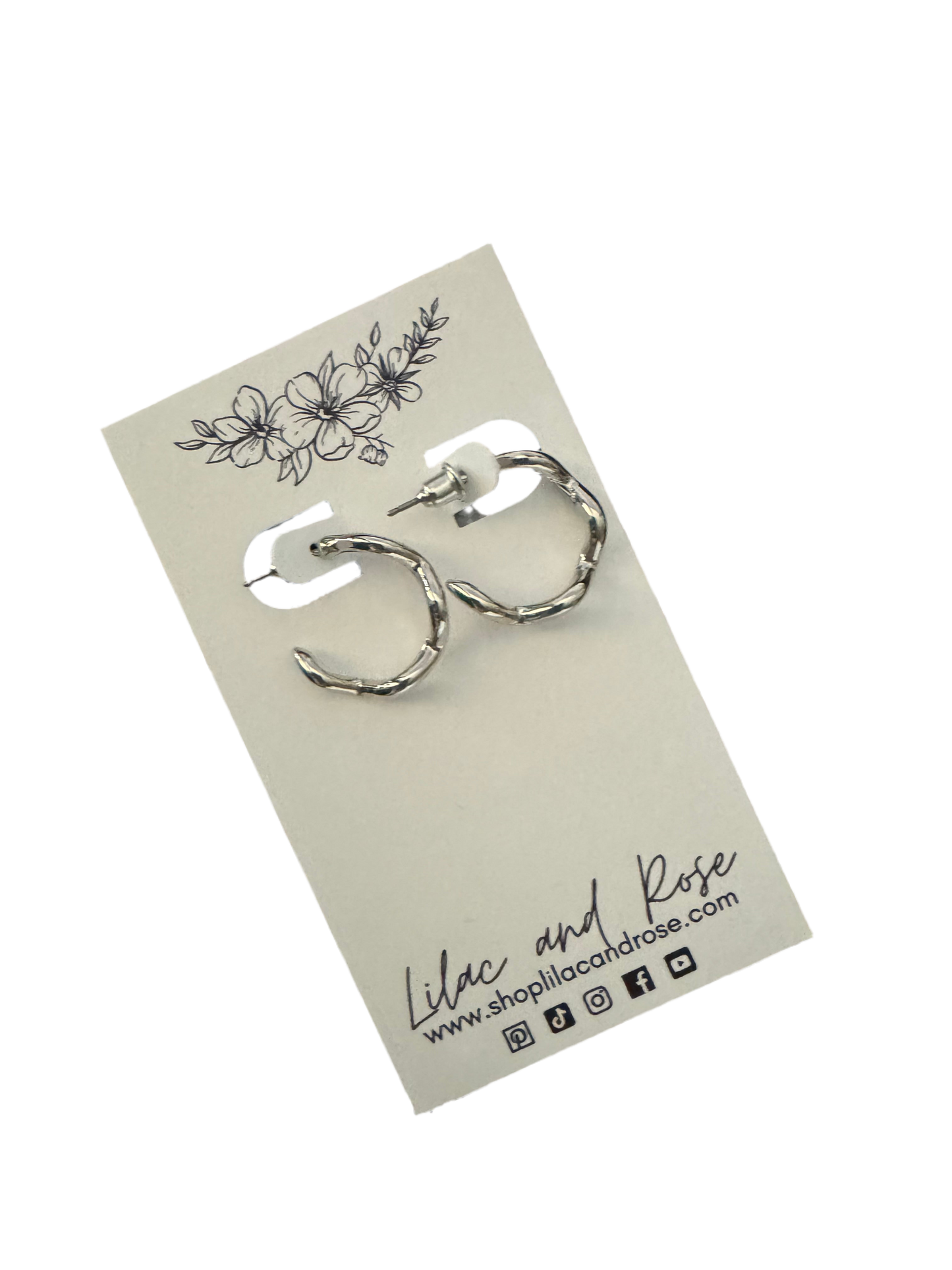 ✨ Wavy Hoops in Silver
