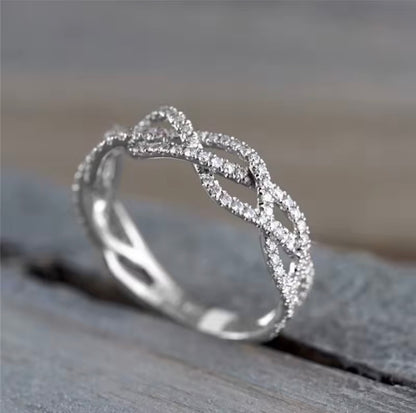 ✨ CZ Fancy Twist Ring