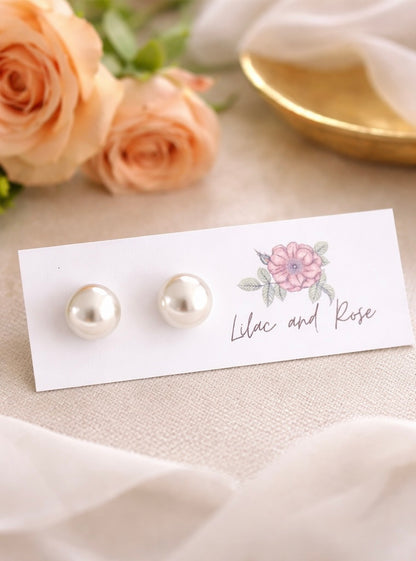 ✅ Classic Pearl Stud Earrings – Hypoallergenic Stainless Steel