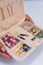 Load image into Gallery viewer, Jewelry Travel Case - Ivory
