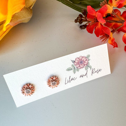 ✅ Daisy Stud Earrings