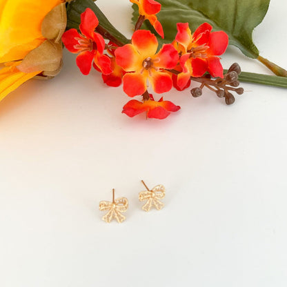 ✅ Bow Stud Earrings