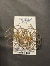 Load image into Gallery viewer, Wired Flower Earrings
