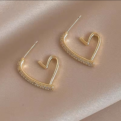 ✨ CZ Heart Hoop Earrings – Sparkling Romance with a Modern Twist
