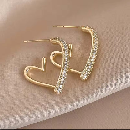 ✨ CZ Heart Hoop Earrings – Sparkling Romance with a Modern Twist