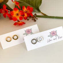 Load image into Gallery viewer, Hollow Circle Stud Earrings

