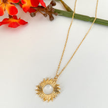 Load image into Gallery viewer, Radiant Sun Necklace
