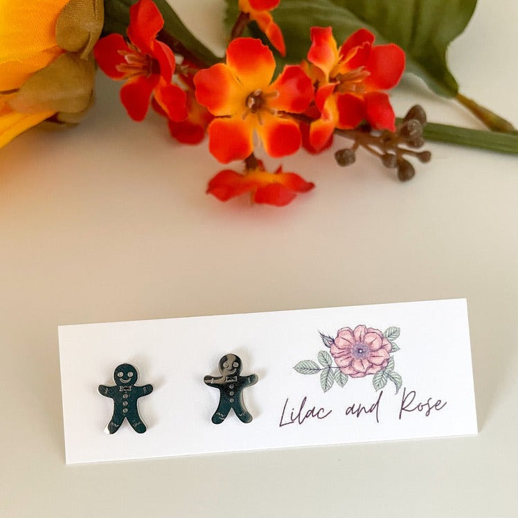 ✅ Gingerbread Man Stud Earrings