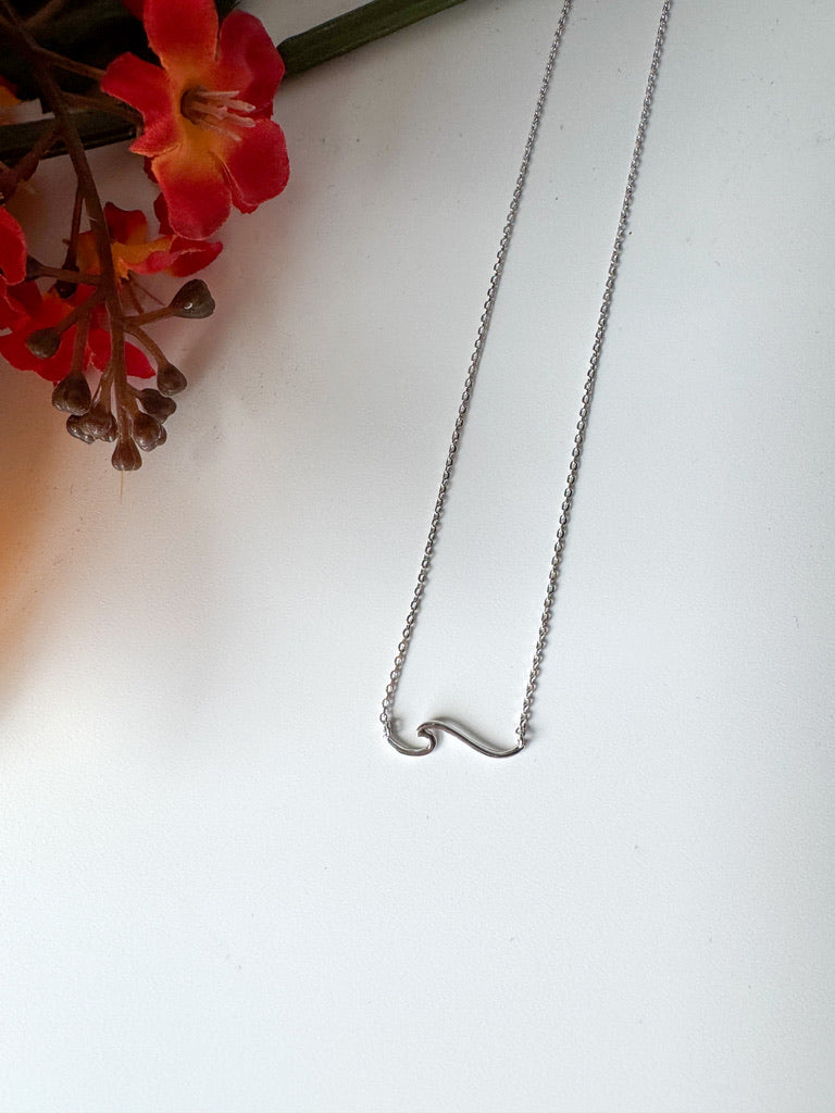 ✨ Gold Dipped Wave Pendant Necklace