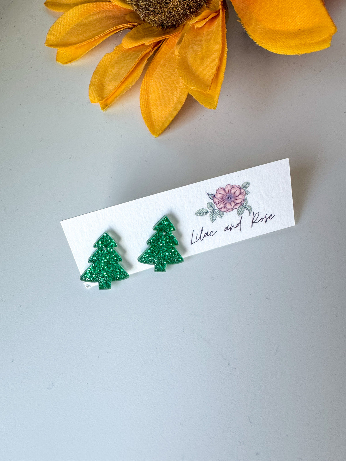 ✅ Green Glitter Christmas Tree Stud Earrings