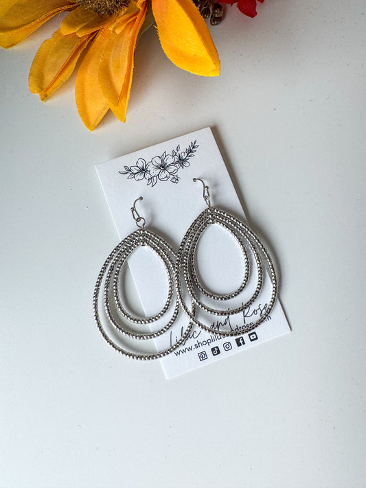 ✨ Three Tear Drop Dangle Earrings