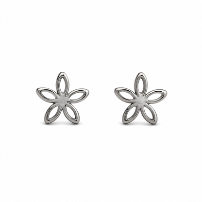 ✅ Flower Stud Earrings – Delicate Petals for Everyday Charm