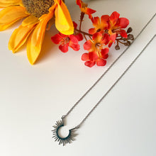 Load image into Gallery viewer, Boho Shining Sun Necklce

