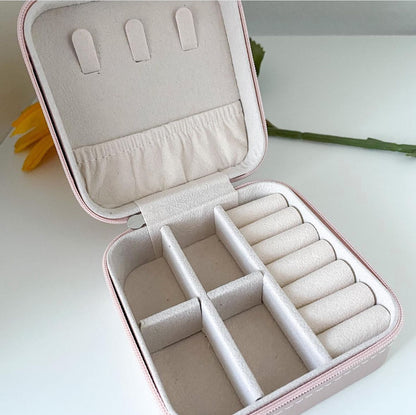 ✅ Travel Jewelry Box