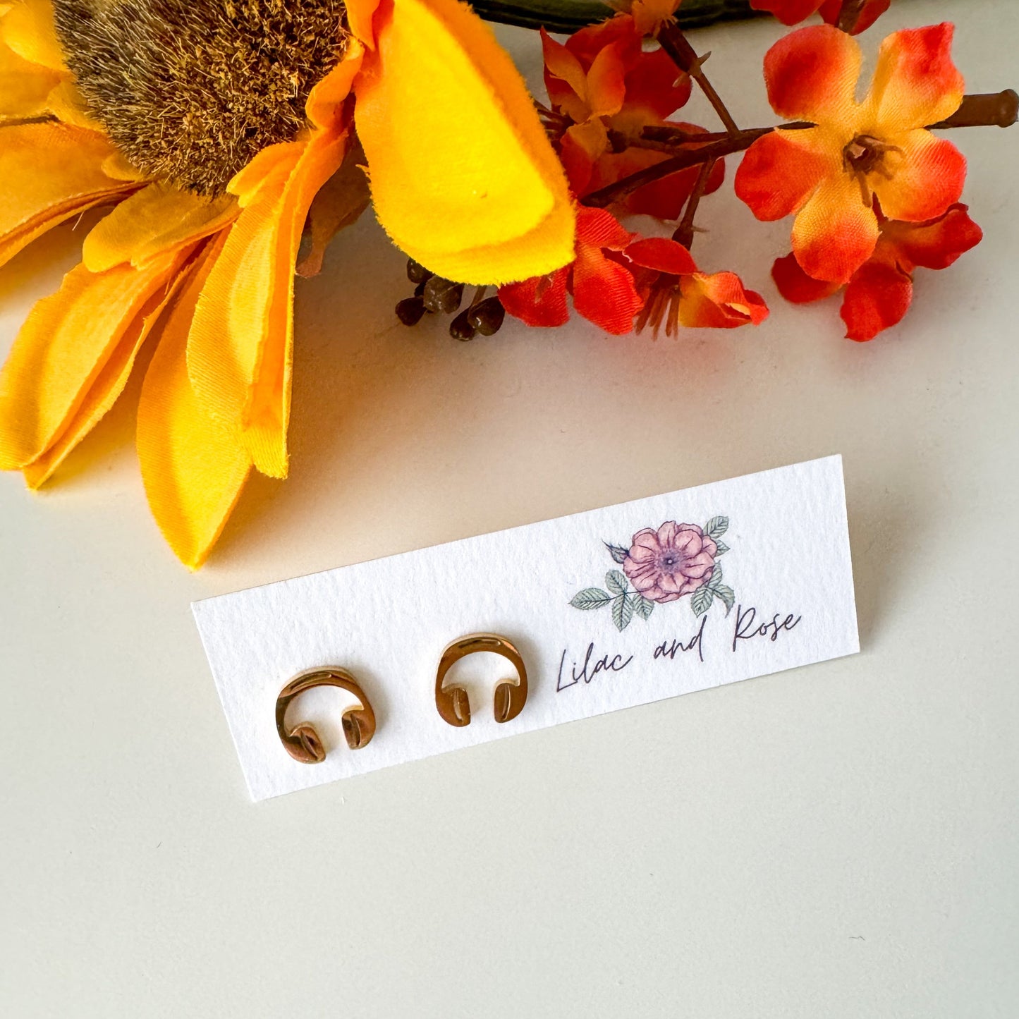 ✅ Headphone Stud Earrings