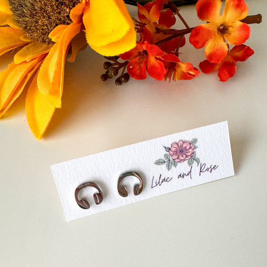 ✅ Headphone Stud Earrings
