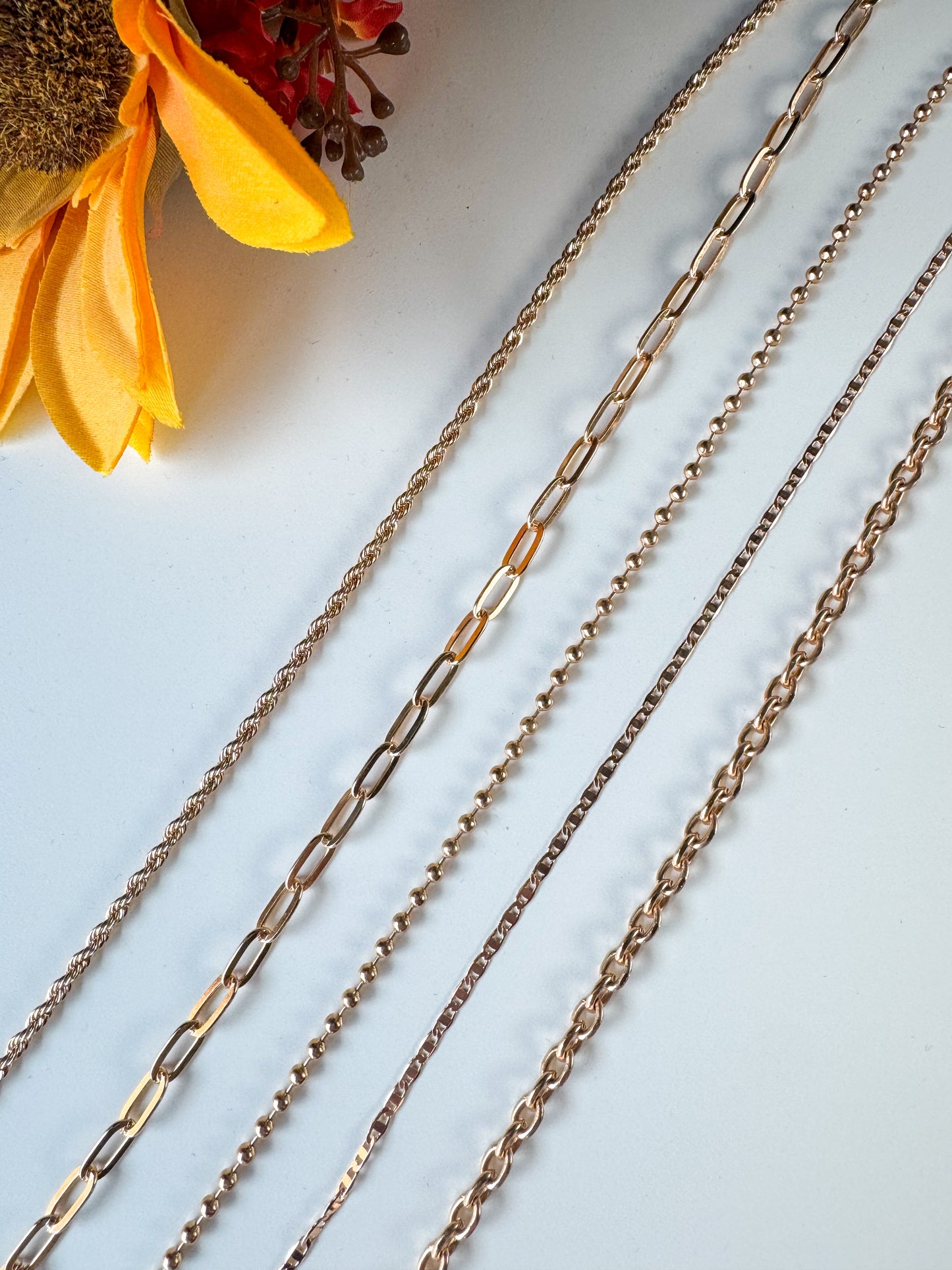 ✨ Flat Link Statement Chain – Shiny Gold Layer