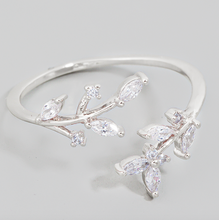 Load image into Gallery viewer, dainty studded fern open band ring gold silver botanical
