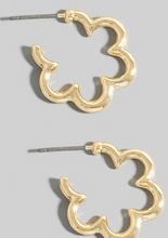 Load image into Gallery viewer, Wavy Wire Flower Hoop Earrings
