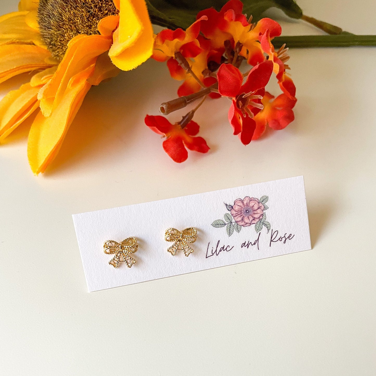 ✅ Bow Stud Earrings