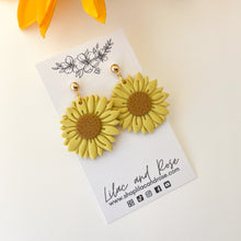 Load image into Gallery viewer, Sunflower Earrings

