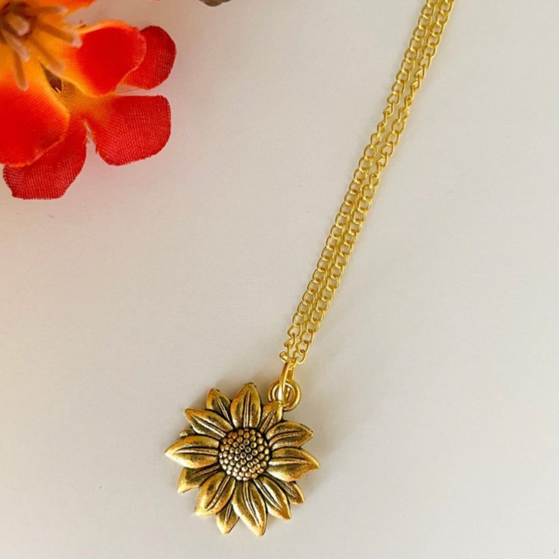 ✨ Sunflower Necklace